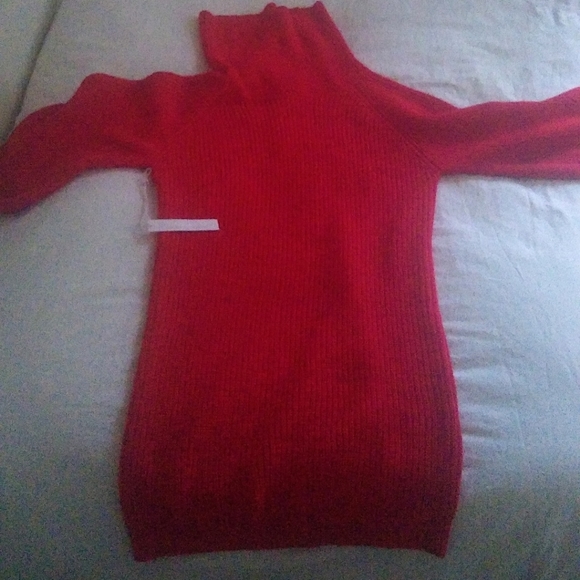 Red Cowl neck dress - Picture 2 of 6